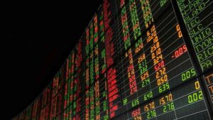 رقم قياسي جديد للتداولات في بورصتي شنجهاي وشنتشن مع تصاعد شهية المستثمرين