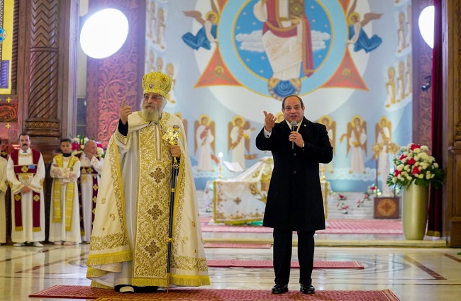 10 صور ترصد مشاركة السيسي فى احتفال الأقباط بعيد الميلاد المجيد