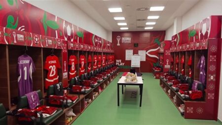 بالصور .. غرفة ملابس الفراعنة قبل مواجهة كوت ديفوار