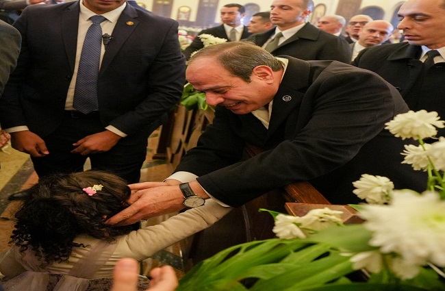 10 صور ترصد مشاركة السيسي فى احتفال الأقباط بعيد الميلاد المجيد