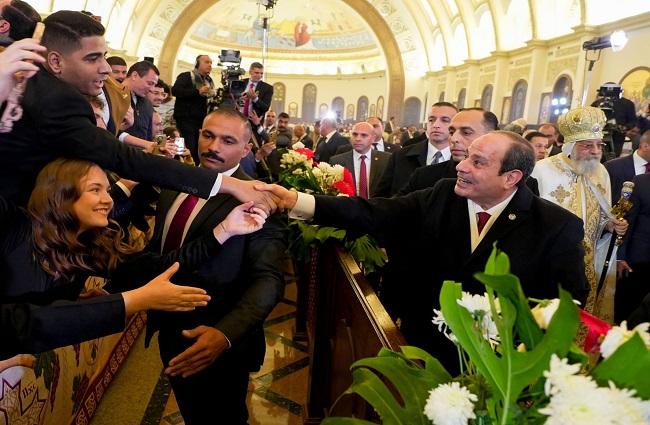 10 صور ترصد مشاركة السيسي فى احتفال الأقباط بعيد الميلاد المجيد