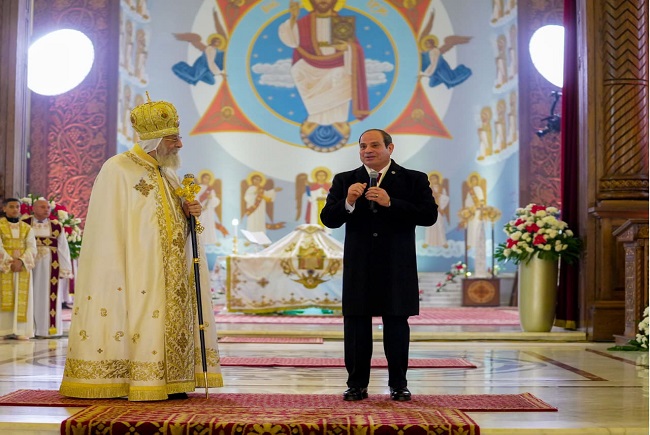 10 صور ترصد مشاركة السيسي فى احتفال الأقباط بعيد الميلاد المجيد