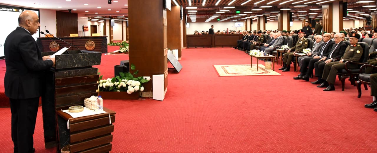 تخرج الدورة الرابعة للمعينين بالهيئات القضائية من الأكاديمية العسكرية المصرية.. شاهد