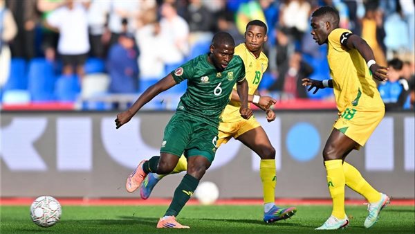 تشاماديو يمنح الكاميرون التقدم أمام جنوب أفريقيا في الشوط الأول تشاماديو يمنح الكاميرون التقدم أمام جنوب أفريقيا في الشوط الأول