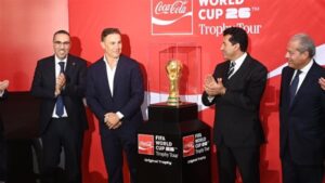 وزير الشباب يشهد وقائع المؤتمر الصحفي لاستقبال كأس العالم بمصر