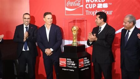 وزير الشباب يشهد وقائع المؤتمر الصحفي لاستقبال كأس العالم بمصر وزير الشباب يشهد وقائع المؤتمر الصحفي لاستقبال كأس العالم بمصر