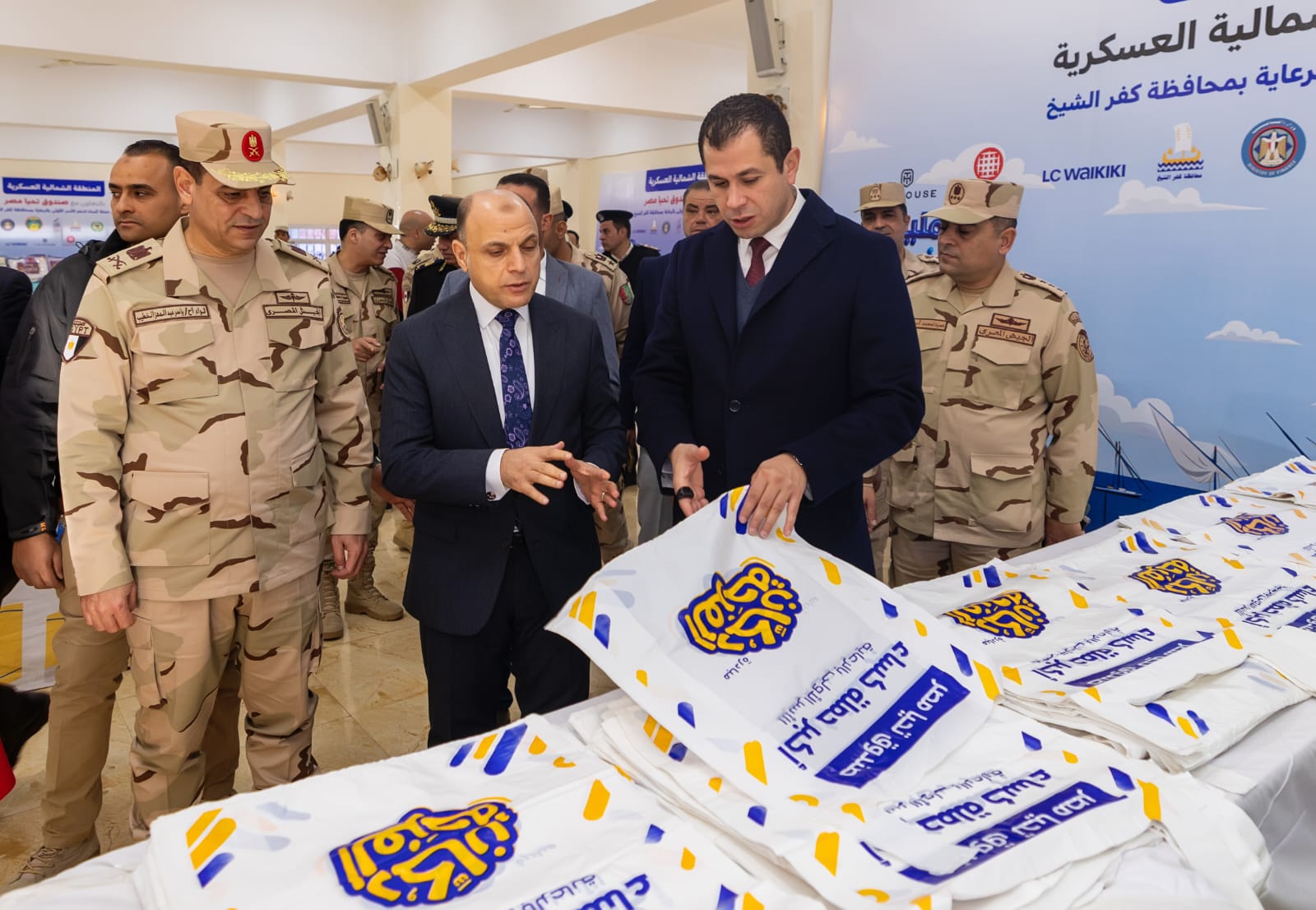 المنطقة الشمالية العسكرية تستكمل تنفيذ حملة "بلدك معاك " ‎بالتعاون مع صندوق مصر24 .. صور