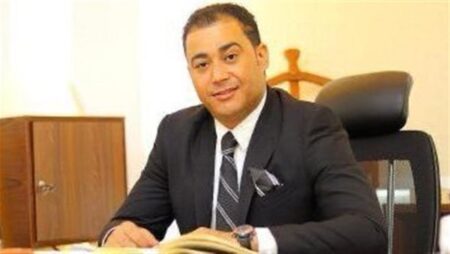 تحركات السيسي وترامب بشأن غزة تؤكد أن التعافي الاقتصادي يبدأ من إعادة الإعمار تحركات السيسي وترامب بشأن غزة تؤكد أن التعافي الاقتصادي يبدأ من إعادة الإعمار