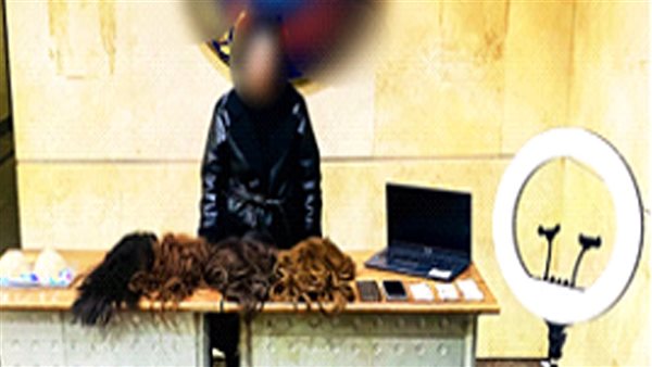 ضبط صانعة محتوى لنشرها فيديوهات خادشة للحياء