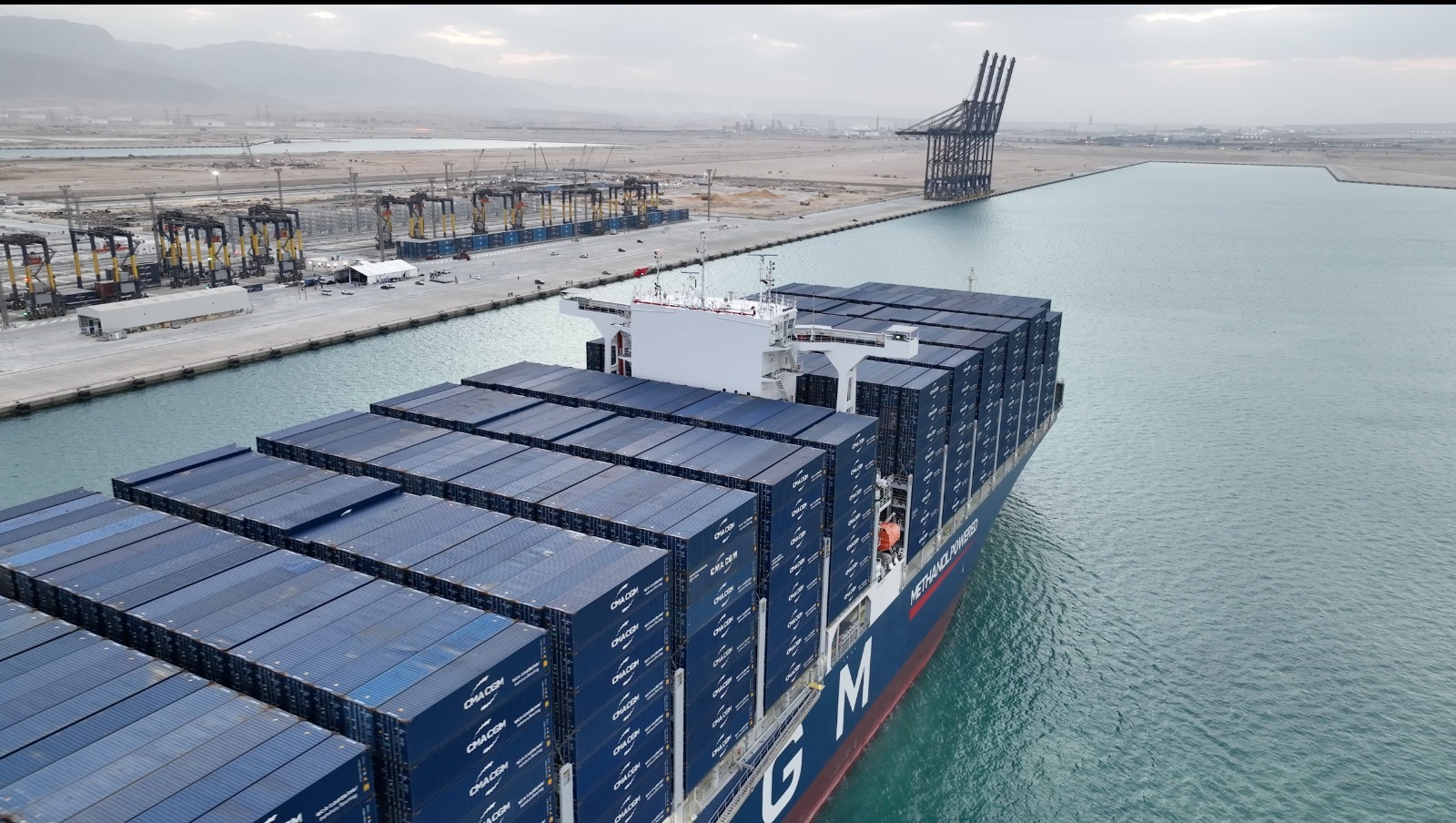 مدبولي يتفقد محطة البحر الأحمر لتداول الحاويات رقم 1 RSCT بميناء السخنة.. صور