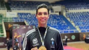 إنجاز تاريخي.. سيف عيسى يفوز بجائزة أفضل لاعب إفريقي لعام 2025