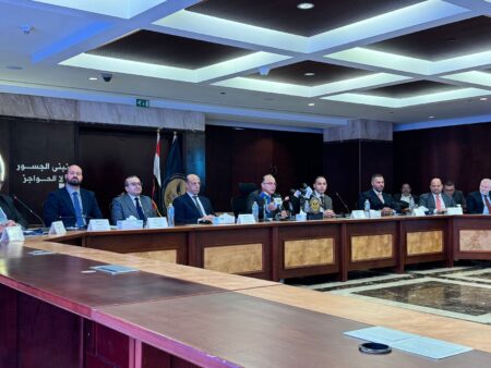 رئيس الرقابة المالية: سوق المشتقات يبدأ بعقود مستقبلية على «EGX30» قبل التوسع في الأسهم