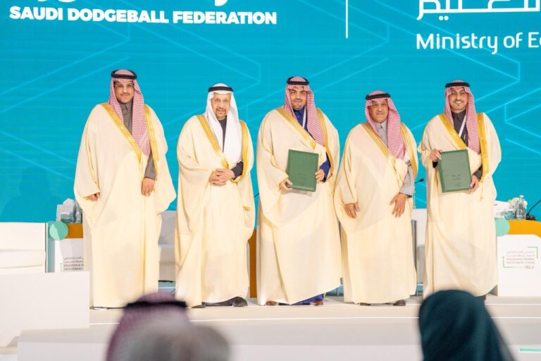 تعاون جديد بين اتحاد المناورة ووزارة التعليم على هامش منتدى الاستثمار تعاون جديد بين اتحاد المناورة ووزارة التعليم على هامش منتدى الاستثمار