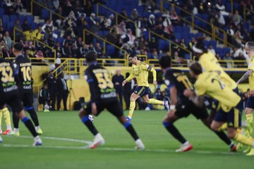 النصر يتخطى التعاون ويقفز إلى المركز الثاني بالدوري السعودي 1 النصر يتخطى التعاون ويقفز إلى المركز الثاني بالدوري السعودي