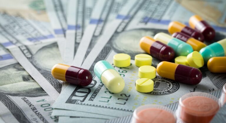 ورقة بحثية: ربحية قوية لقطاع الأدوية بدعم استقرار العملة وتراجع الفائدة