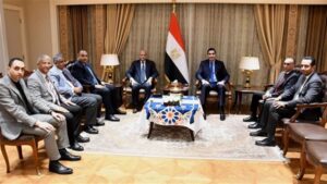 وزير الشباب والرياضة يستقبل مجلس إدارة الإسماعيلي ويؤكد دعم الأندية الجماهيرية