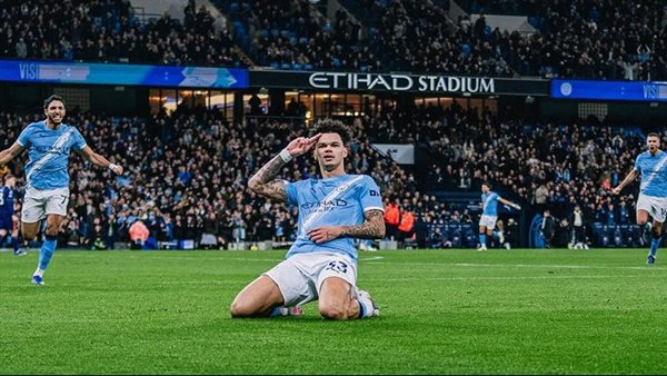 مانشستر سيتي يتخطى نيوكاسل بثنائية لهدف.. ويلاحق أرسنال على الصدارة مانشستر سيتي يتخطى نيوكاسل بثنائية لهدف.. ويلاحق أرسنال على الصدارة