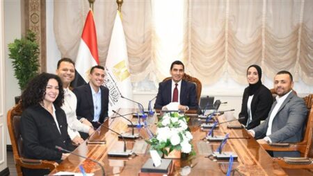 اجتماع لدعم الأبطال.. وزير الرياضة يناقش الاستعدادات المقبلة مع لجنة اللاعبين