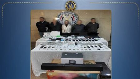الداخلية تضبط تشكيلًا عصابيًا استولى على أموال شركة اتصالات عبر ثغرة إلكترونية الداخلية تضبط تشكيلًا عصابيًا استولى على أموال شركة اتصالات عبر ثغرة إلكترونية