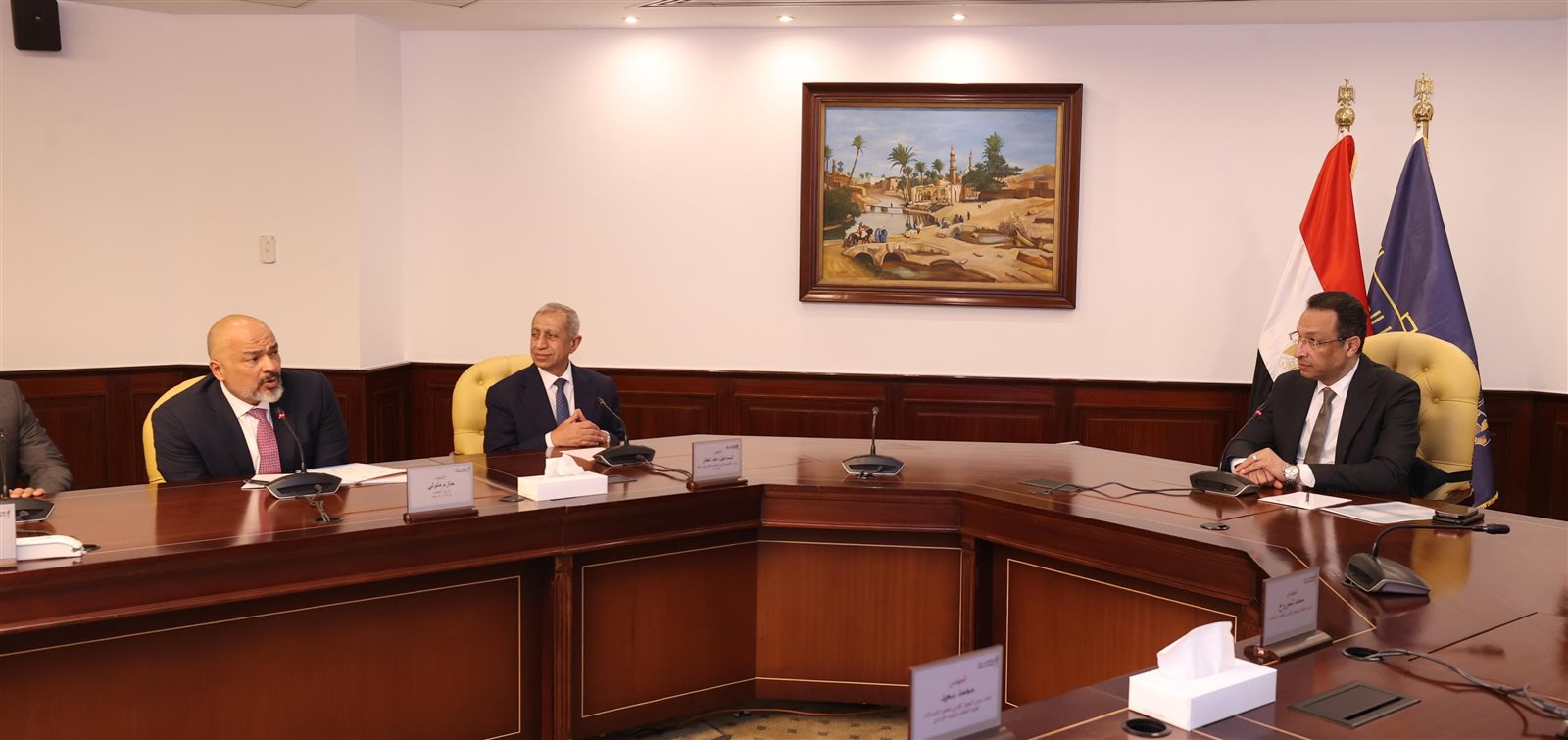 وزير الاتصالات يشهد شراكة بين الأكاديمية العربية و«إي آند مصر»