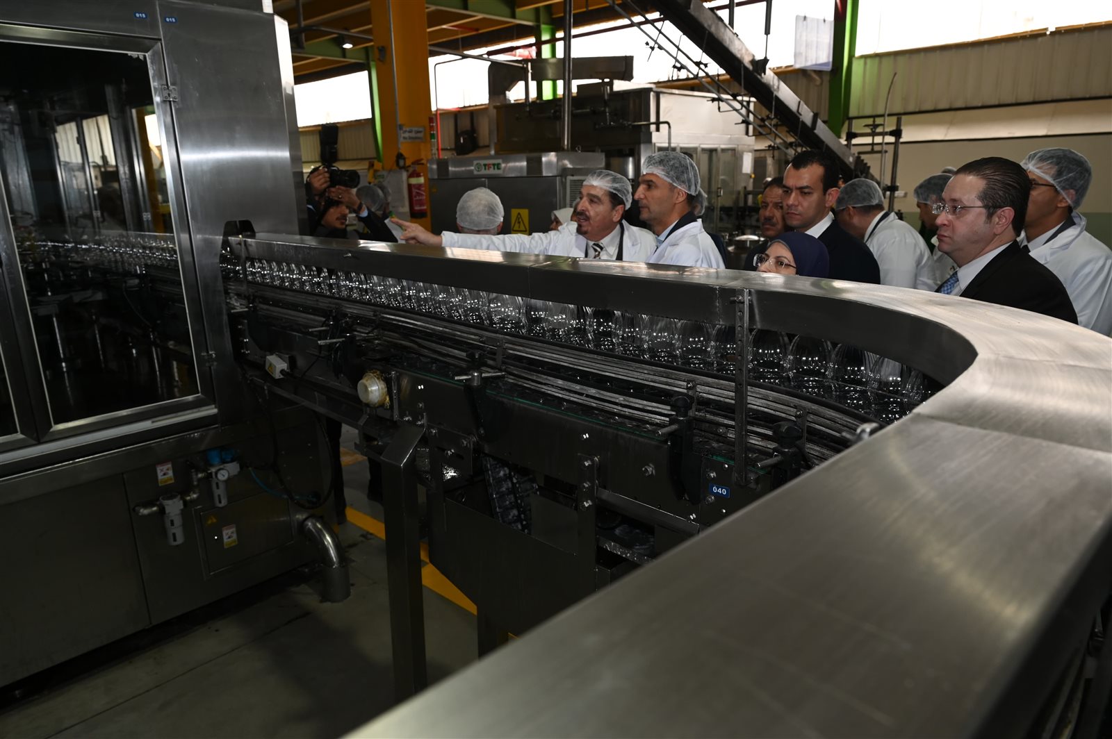 "هاشم" يتفقد مصنعين متخصصين في الصناعات الهندسية والغذائية بمدينة العاشر من رمضان 1 "هاشم" يتفقد مصنعين متخصصين في الصناعات الهندسية والغذائية بمدينة العاشر من رمضان