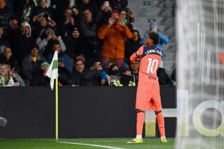 فيديو | لامين يامال شو.. برشلونة يواصل سلسلة انتصاراته بثلاثية أمام إلتشي