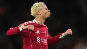 إيكتيكي: اللعب مع مهاجم ليفربول ممتع.. ويعلق على مقارنته بـ فرناندو توريس