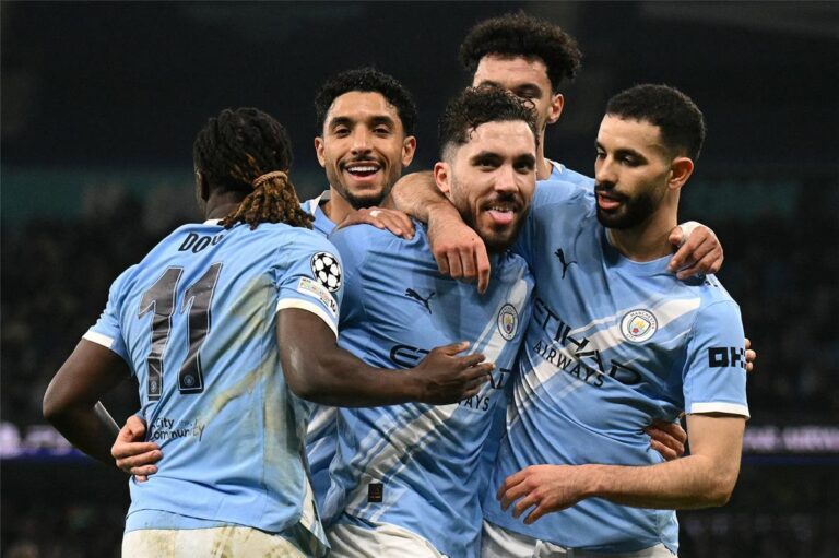 تشكيل مانشستر سيتي أمام توتنهام في الدوري الإنجليزي.. موقف عمر مرموش تشكيل مانشستر سيتي أمام توتنهام في الدوري الإنجليزي.. موقف عمر مرموش