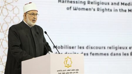 وكيل الأزهر يختتم مؤتمر استثمار الخطاب الديني والإعلامي لتعزيز حقوق المرأة في منظمة التعاون الإسلامي