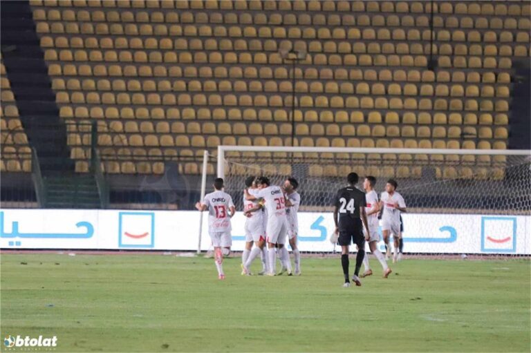 الزمالك يخوض مباراة هامة أمام كهرباء الإسماعيلية لتحسين موقفه في الدوري المصري الزمالك يخوض مباراة هامة أمام كهرباء الإسماعيلية لتحسين موقفه في الدوري المصري