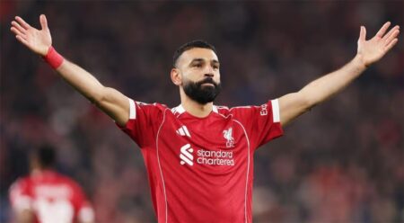 تطورات مثيرة بشأن انتقال محمد صلاح إلى الدوري السعودي