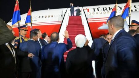 في ختام زيارة أردوغان وحرمه.. قرينة السيسي: من أرض الكنانة فى وداع ضيوف مصر الكرام