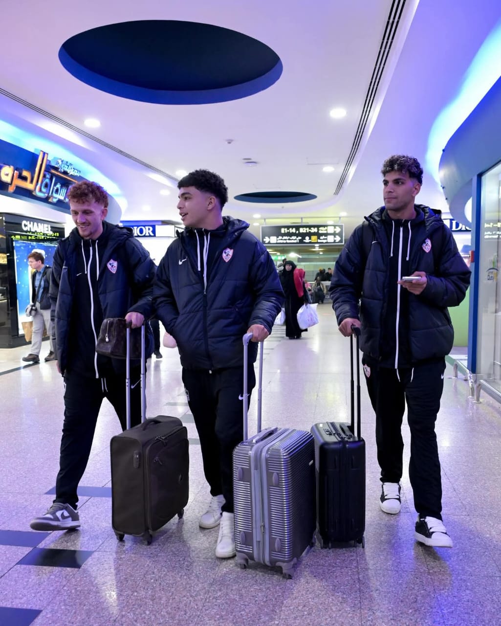 بعثة الزمالك تصل زامبيا استعدادا لمواجهة زيسكو