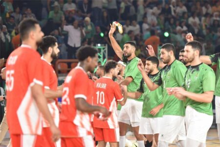 الاتحاد يهزم الأهلي في مباراة مثيرة بـ دوري كرة السلة الاتحاد يهزم الأهلي في مباراة مثيرة بـ دوري كرة السلة