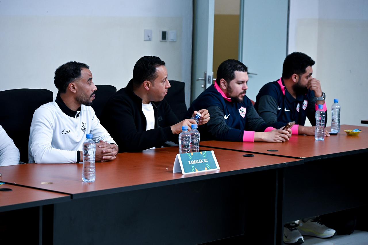 الزمالك بالأبيض وزيسكو بالأخضر في مواجهة الكونفدرالية