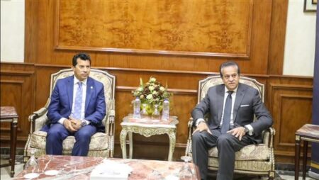 وزير الصحة يشارك في برنامج «الدبلوماسية الشبابية» بالمركز الأوليمبي بالمعادي