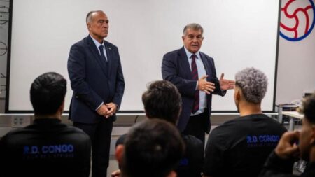 لابورتا يودع لاعبي برشلونة: أنتم المهندسون الحقيقيون.. وسأعود من أجلكم