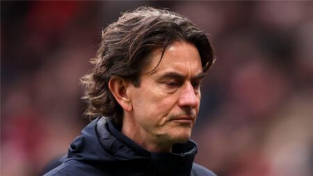 عاجل | توتنهام يعلن رحيل توماس فرانك