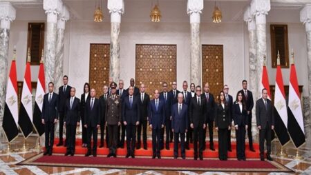 جهود تطوير منظومة الصحة.. السيسي يكلف الحكومة الجديدة الاهتمام بصحة المواطنين وتيسير العلاج لهم