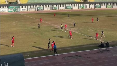 مسار يتقدم على الأهلي في الشوط الأول بنهائي دوري ناشئات 2009