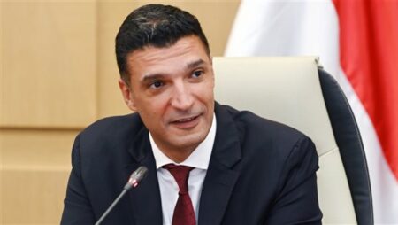 اتخاذ الإجراءات القانونية ضد صفحات التواصل الاجتماعي المروجة لشائعات ومعلومات ضد الوزارة