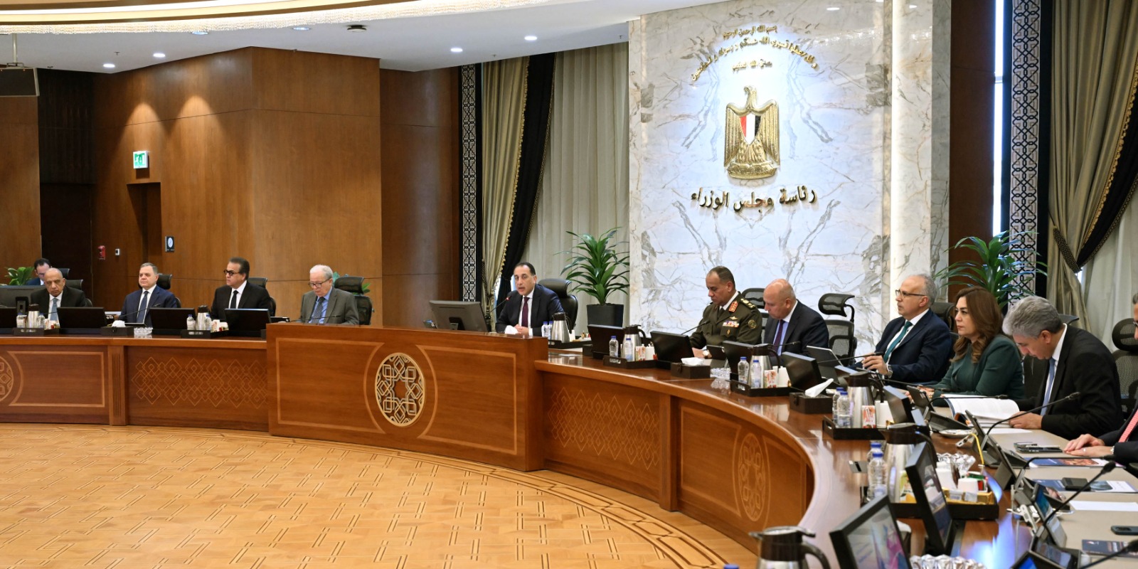 في أول اجتماع للحكومة بتشكيلها الجديد.. رئيس الوزراء: المواطن في هذه المرحلة هو الأولوية الأولى