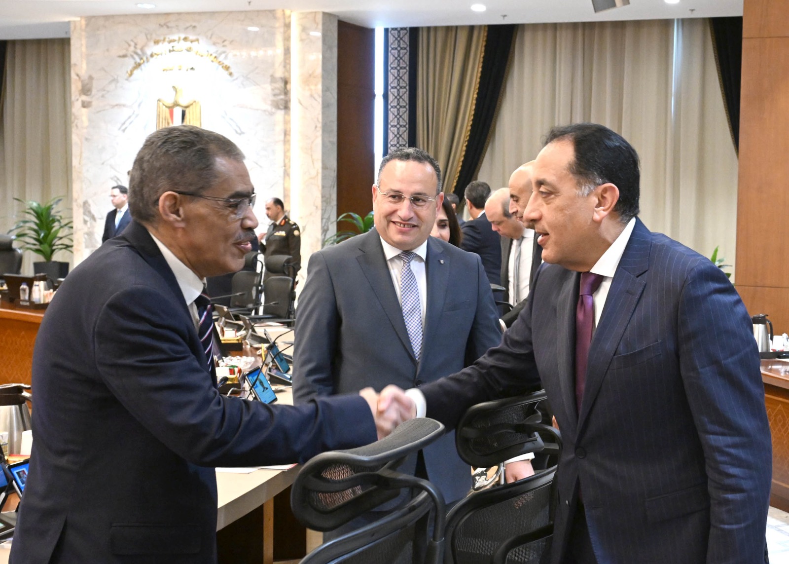 في أول اجتماع للحكومة بتشكيلها الجديد.. رئيس الوزراء: المواطن في هذه المرحلة هو الأولوية الأولى