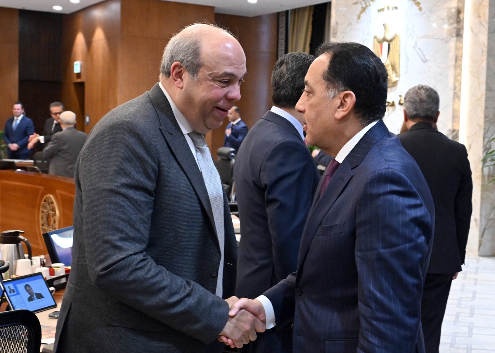 في أول اجتماع للحكومة بتشكيلها الجديد.. رئيس الوزراء: المواطن في هذه المرحلة هو الأولوية الأولى