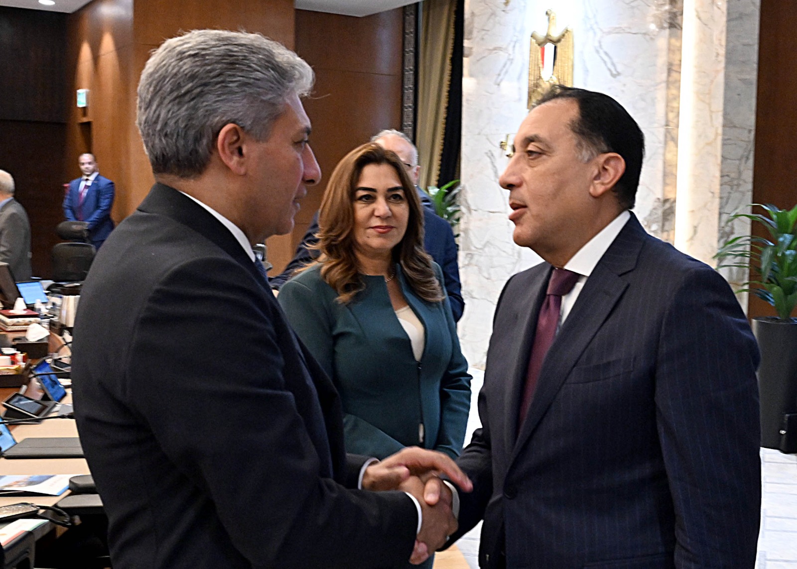 في أول اجتماع للحكومة بتشكيلها الجديد.. رئيس الوزراء: المواطن في هذه المرحلة هو الأولوية الأولى