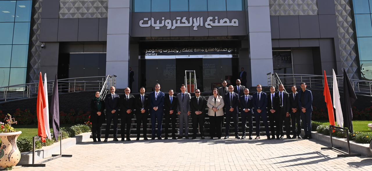 «شنايدر إلكتريك» و«زيروتك» تدفعان توطين وحدات الداتا سنتر عبر «العربية للتصنيع» 1 «شنايدر إلكتريك» و«زيروتك» تدفعان توطين وحدات الداتا سنتر عبر «العربية للتصنيع»