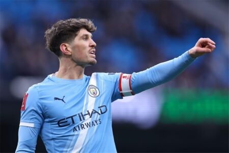 ستونز يشيد بصفقة مانشستر سيتي.. ويوضح دور الجماهير في حقبة جوارديولا