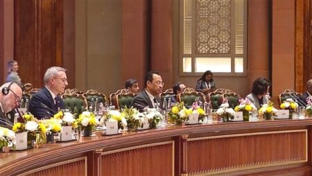 وزير الاتصالات يلقي كلمة مصر في جلسة القادة بقمة «AI Impact Summit 2026» بالهند وزير الاتصالات يلقي كلمة مصر في جلسة القادة بقمة «AI Impact Summit 2026» بالهند