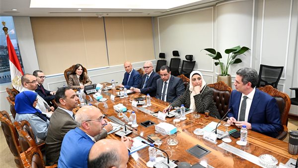 وزيرة الإسكان تبحث مع الشركة السعودية المصرية للتعمير معدلات تسويق عدد من مشروعات “المجتمعات العمرانية” وزيرة الإسكان تبحث مع الشركة السعودية المصرية للتعمير معدلات تسويق عدد من مشروعات "المجتمعات العمرانية"