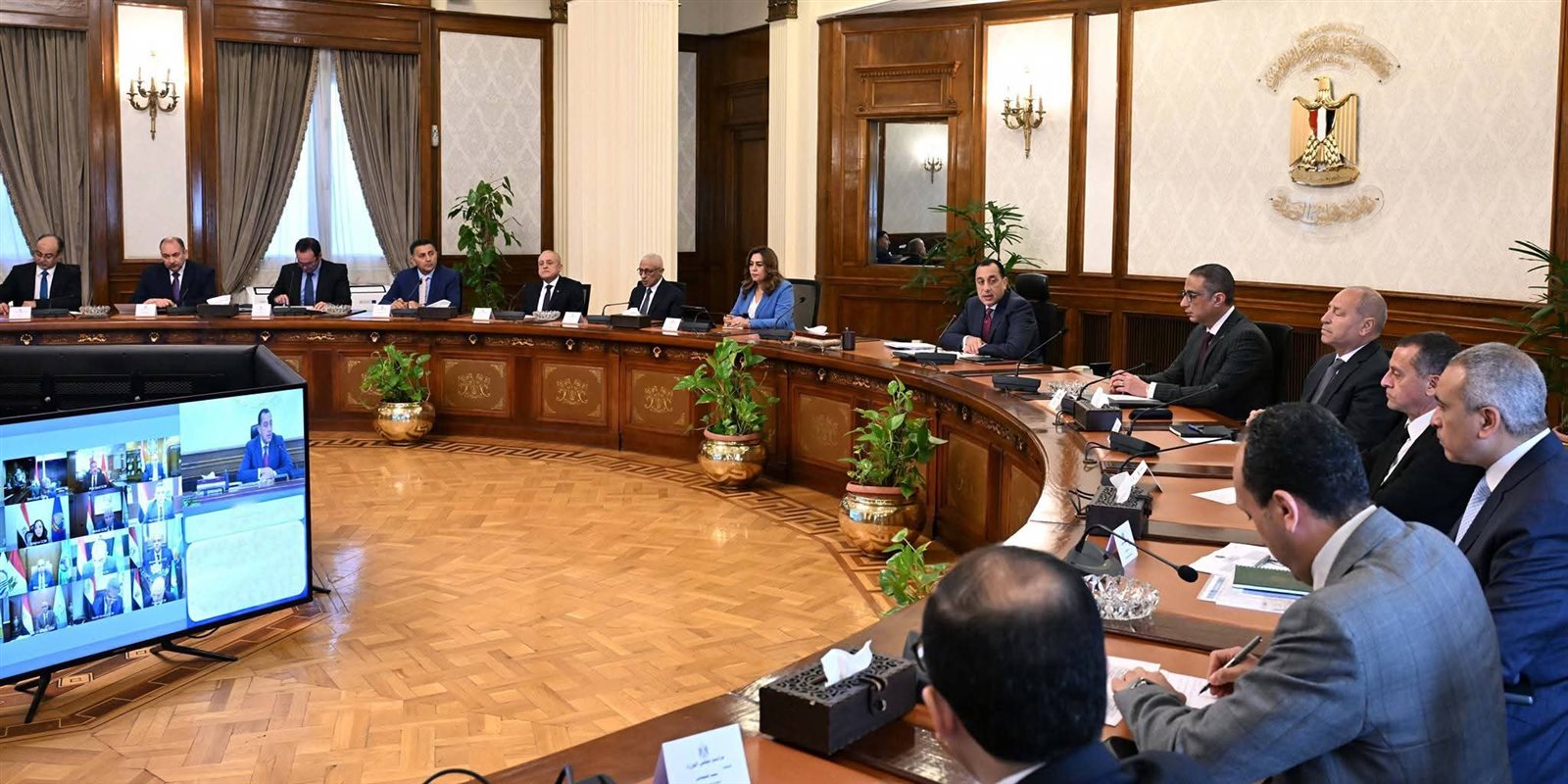 "مدبولي" يترأس أول اجتماع لمجلس المحافظين بعد تشكيله الجديد.. توافر احتياجات شهر رمضان يمثل اختبارا عمليا مبكرا لأداء كل محافظ